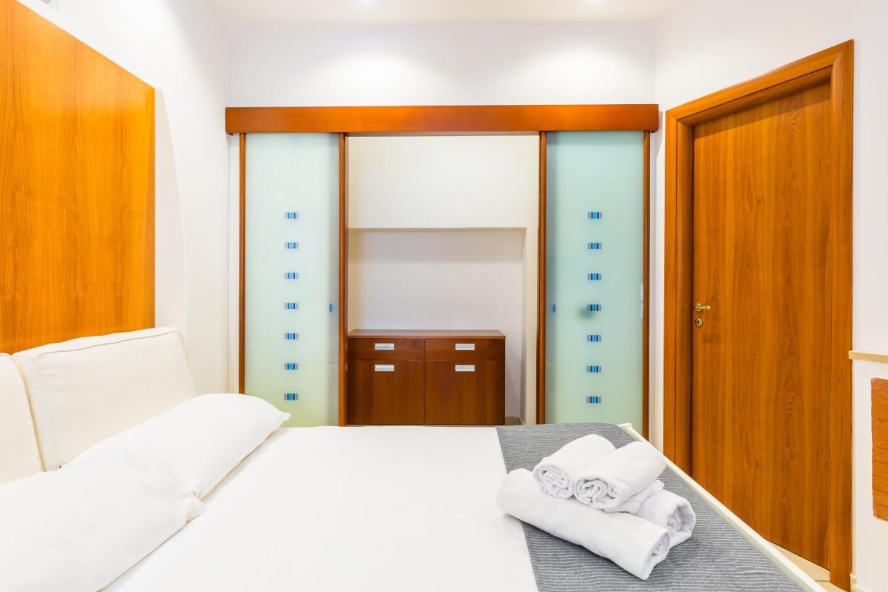 Tolentino Studio Flat By Napoliapartments Apartment Naples