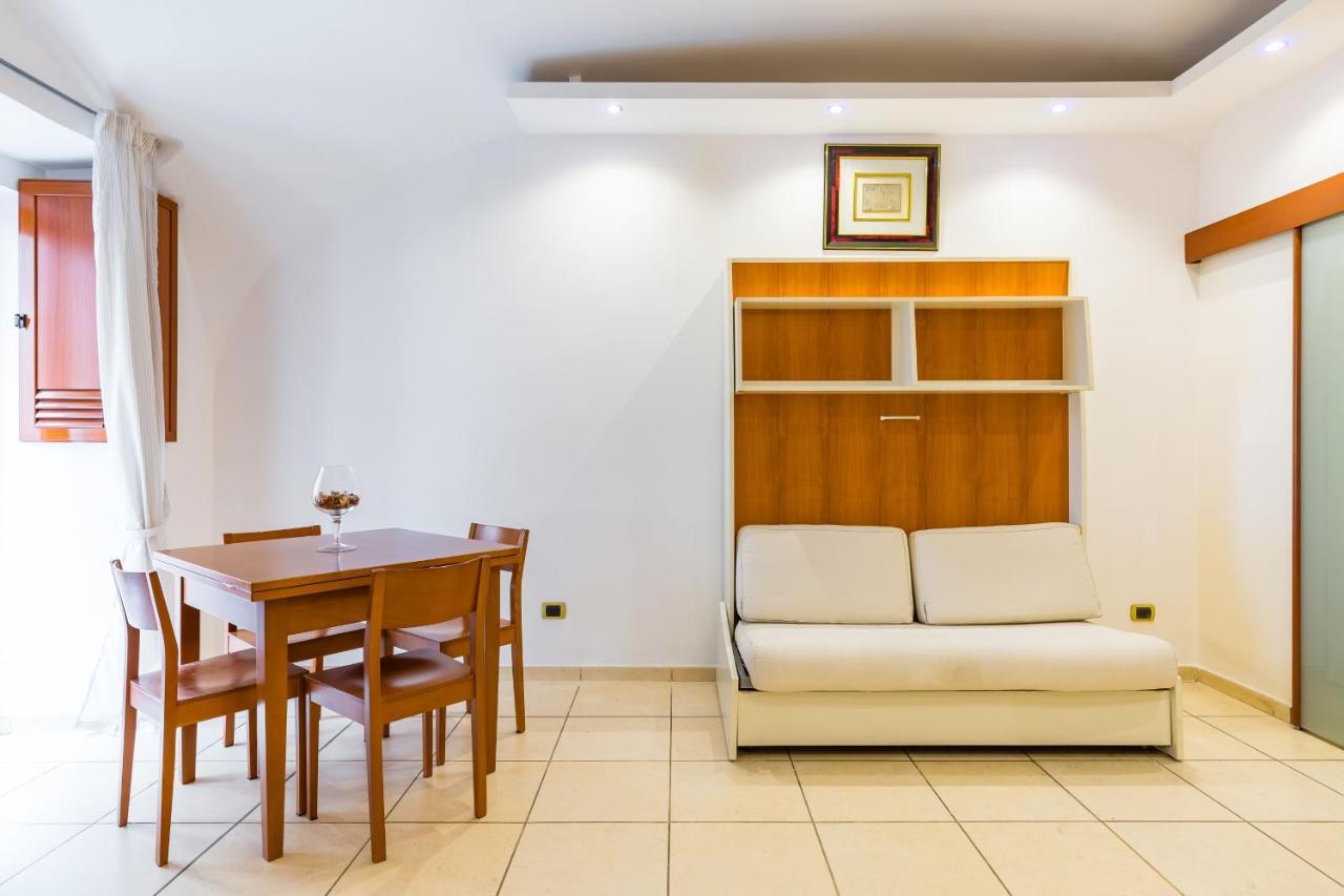 Apartment Tolentino Studio Flat By Napoliapartments Naples