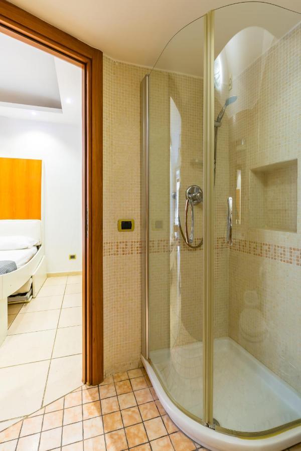Apartment Tolentino Studio Flat By Napoliapartments